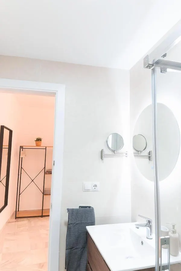 Downtown Apartment 3 Bedrooms 2 Bathrooms Wifi Seville