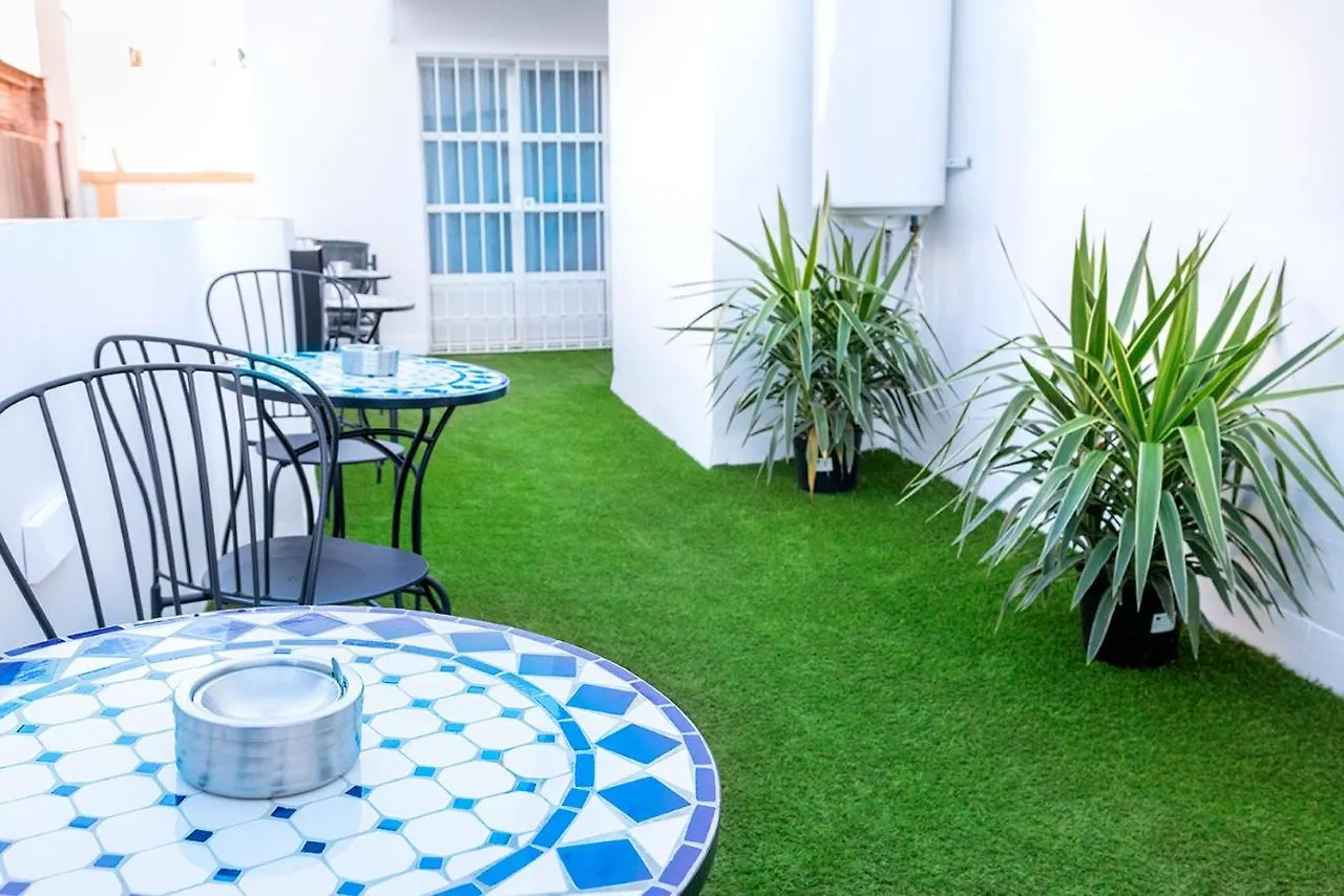 Downtown Apartment 3 Bedrooms 2 Bathrooms Wifi Seville 0*,  Spain